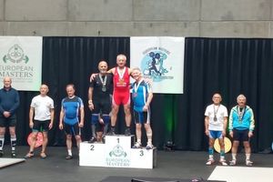 Second place at the European Weightlifting Championship in Zhabotinsky weightlifting shoes